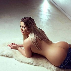 Leann-Sexy Vip Escort escort in Sofia offers Sex in Different Positions services