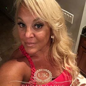 Alexis-Golden Mature escort in London offers Blowjob without Condom services