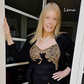 Lena Sin Operar escort in Paris offers Masaje íntimo
 services