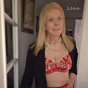 Lena Sin Operar escort in Paris offers Masaje íntimo
 services
