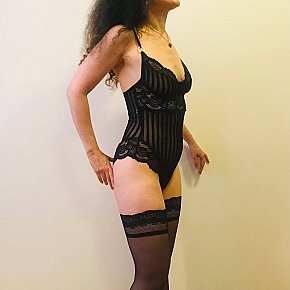 Lisa75 escort in Paris offers BDSM services