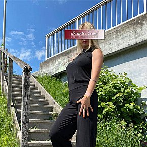 Natalie escort in Zurich offers Strap on services