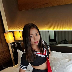 Miss-Brattinela Occasional
 escort in Manila offers Erotic massage services