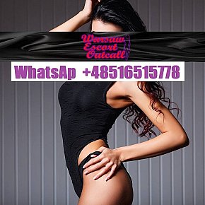 Kayle-Warsaw-Escort All Natural
 escort in Warsaw offers Intimate shaving services