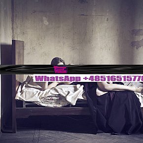 Emily-Escort-Warsaw Deportista escort in Warsaw offers Mamada sin condón hasta terminar
 services