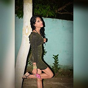 Sonal-Dey Fitness Girl escort in Delhi offers Küssen bei Sympathie services