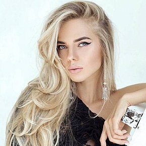 Allison-Kiss Model /Ex-model
 escort in Paris offers Extraball services
