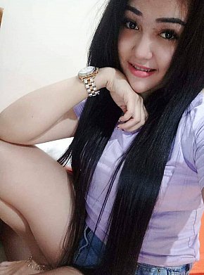 Amelia-Slim-girl escort in Jakarta offers Cum on Face services