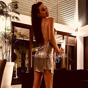 LANA-sweet escort in Dubai offers Sex in versch. Positionen services
