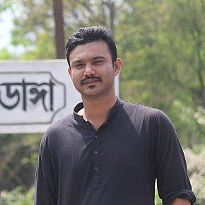 Shovon escort in Dhaka offers In den Mund spritzen services