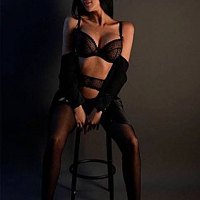 Carmen Super Gros Cul escort in Wien offers Jeux avec gode/sextoys services