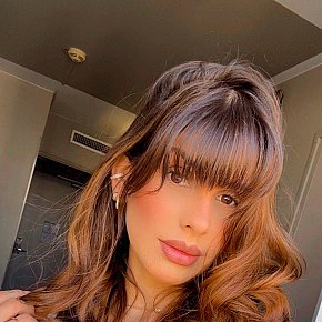 Kelly escort in Brussels offers Fingering services