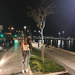 Julia escort in Izmir offers Experience 
