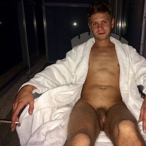 Derek escort in Amsterdam offers Masturbation services