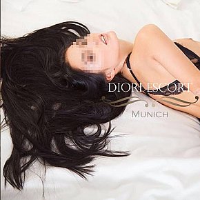 Violet Fitness Girl
 escort in Munich offers 69 Position services