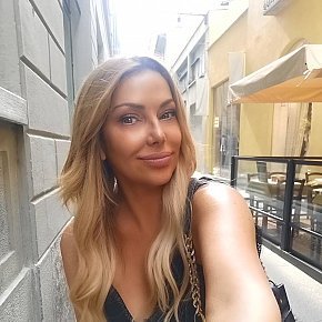 British Ava Green performs Zungenküsse, escort in London