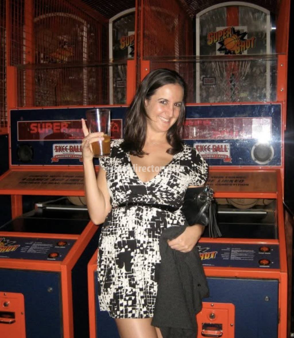 Dr Resa performs Ejaculação no corpo (COB), escort in London