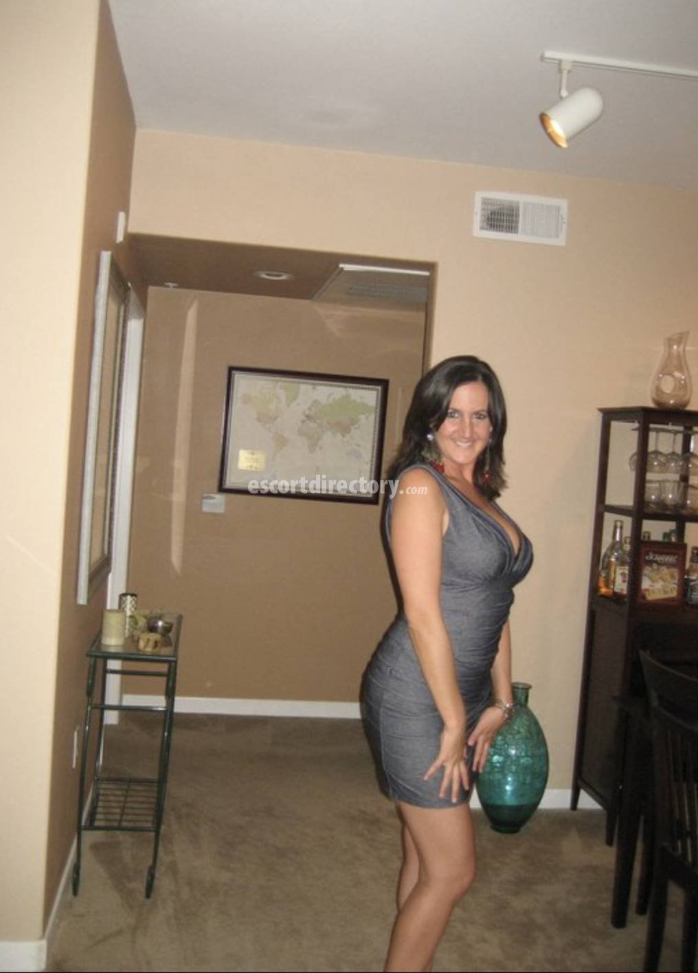 Hot girl in London offers sex in different positions