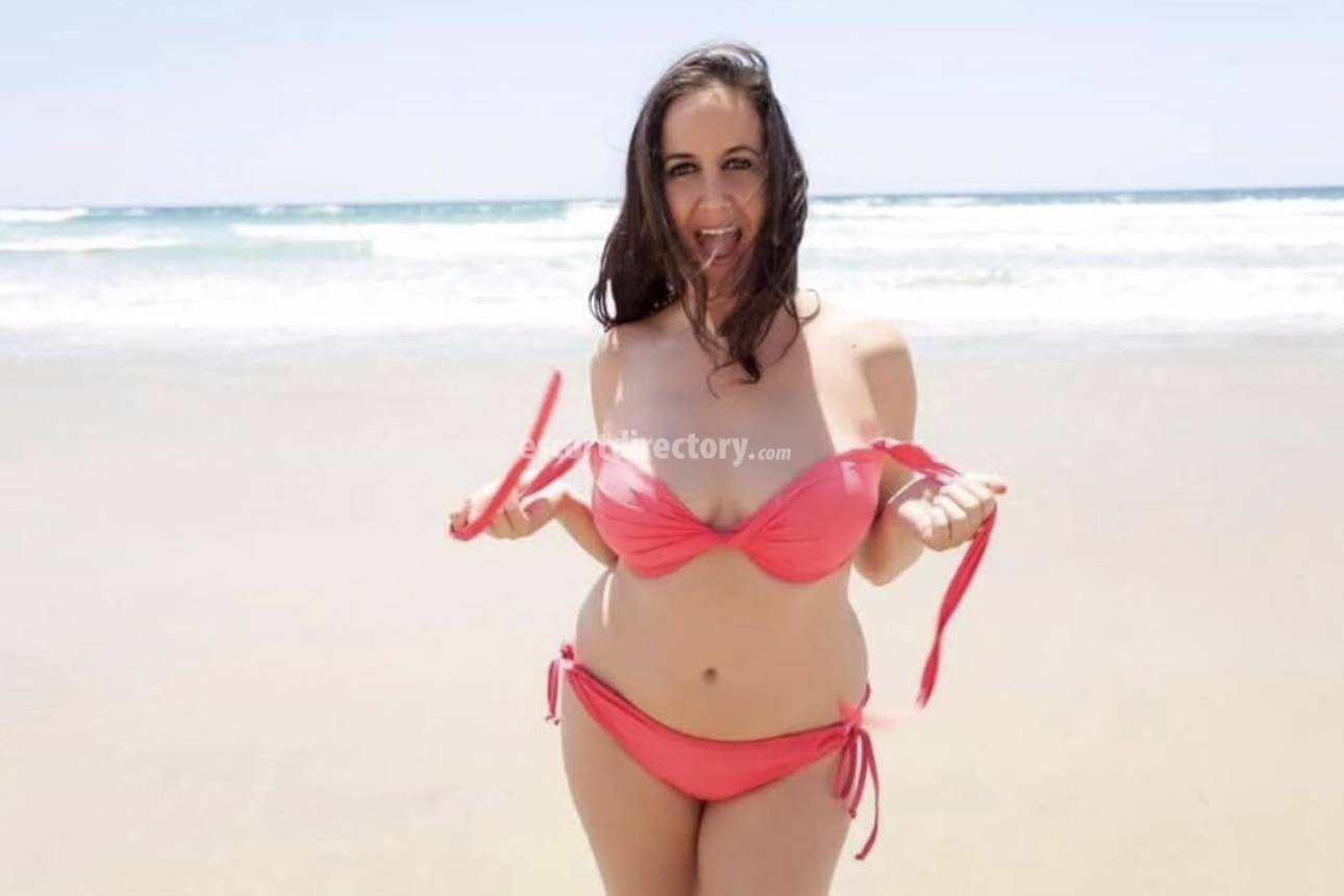 Dr Resa performs sex in different positions, escort in London