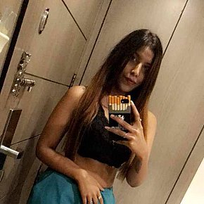 LAYBA BBW escort in Colombo offers Kissing services