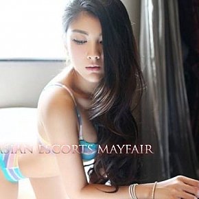 Kyung escort in London offers sexo oral sem preservativo services