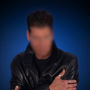 David escort in Antwerpen offers Bondage services