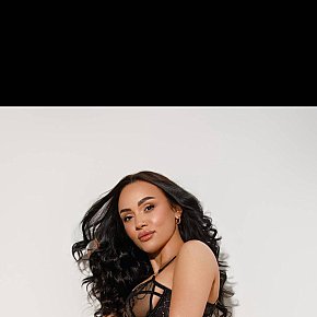 Julia escort in Tenerife offers Pipe sans capote services