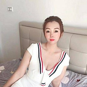 Asian-Ladies Super Gros Seins escort in  offers Embrasse selon affinités services