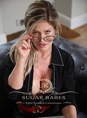 Alexis escort in London offers Blowjob without Condom services