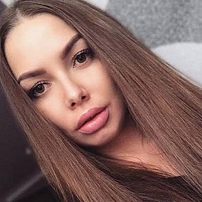 Yulyana escort in Chisinau offers Cumshot on body (COB) services