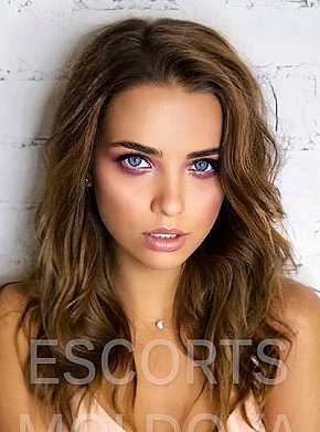 Lucia escort in Chisinau offers Extraball services