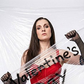 Mistress-Anna Gelegentlich escort in Paris offers NS passiv services