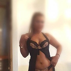Patricya Matura escort in Rome offers Masturbazione services