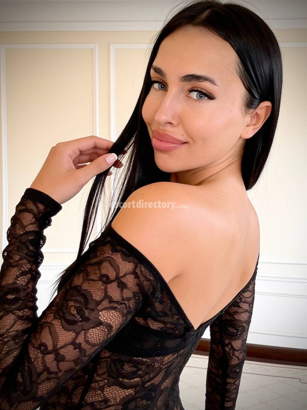 Hot girl in Knokke offers Girlfriend Experience (GFE)