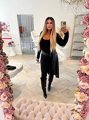 Lorena Vip Escort escort in Sofia offers Erotische Massage services