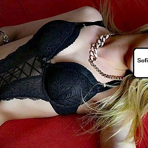 Sofie Completamente Naturale escort in Göttingen offers Girlfriend Experience (GFE) services