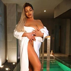 Benny Modelo/exmodelo
 escort in Sofia offers Footjob services