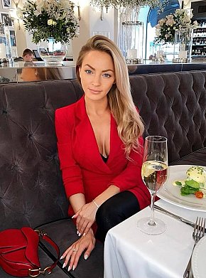 Anastasia Model /Ex-model
 escort in Monaco offers Kissing services