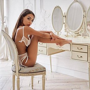 Sophia Muscular
 escort in Moscow offers Handjob services