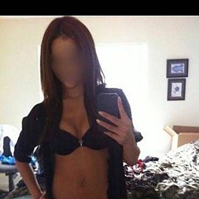 Nina Piccolina escort in Luxembourg offers Bacio alla francese services