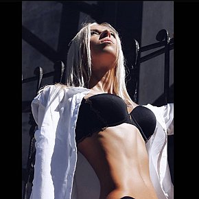 Clarice_Love Model/Ex-Model escort in Paris offers Blowjob ohne Kondom services