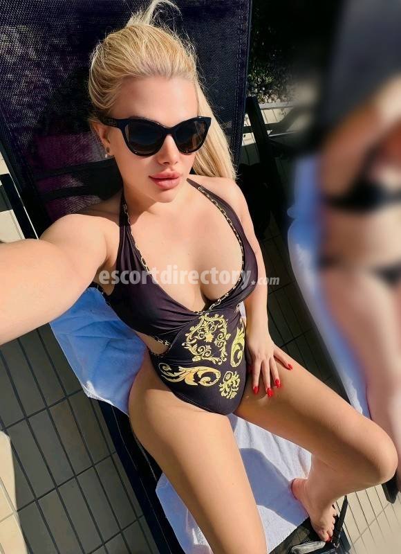 Adelinka escort in Prague offers Sborrata sull corpo services