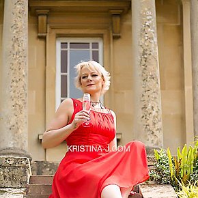 Escort in Huddersfield, Kristina J Ganz natürlich provides Blowjob ohne Kondom bis zum Schluss