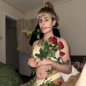 Miss-Rachael-English Gelegentlich escort in Birmingham offers Schaummassage services