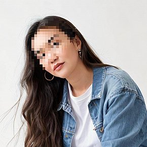 LiYA-Independent escort in Astana offers Erotic massage services