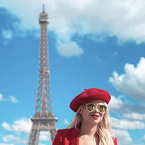 Chloe escort in Paris
