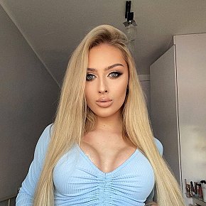 LONNA College Girl
 escort in Istanbul offers 69 Position services