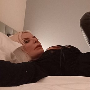 Marlinda-Branco-Exxxtreme escort in Brussels offers Strapon services