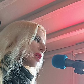 Marlinda-Branco-Exxxtreme escort in Frankfurt offers Blowjob without Condom Swallow services
