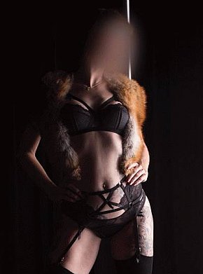 Mary escort in Zurich offers Tantric services